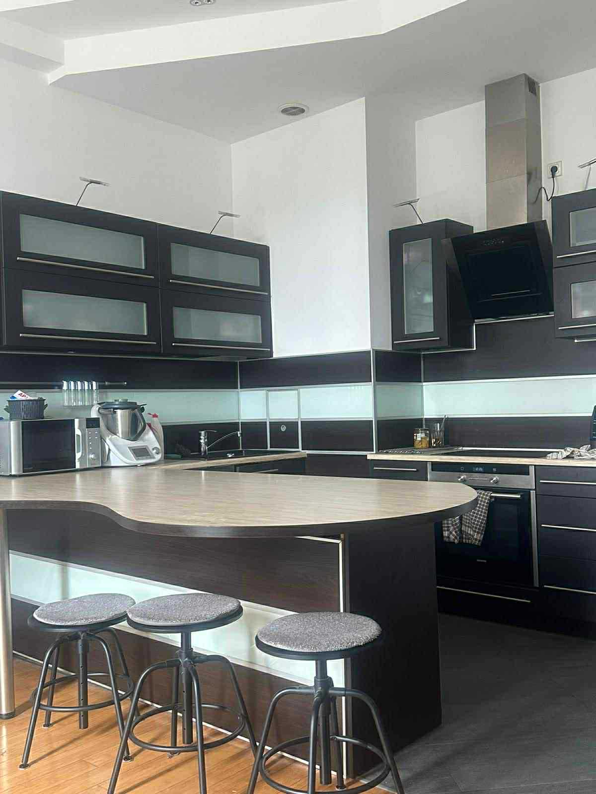 Aleksandra - ogłoszenie lokatorskie 