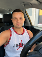 Zdjęcie użytkownika Artur - 4ddccb774033c1da73a01fe74fd06be9f8349fe7