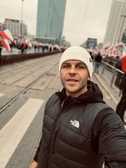 Zdjęcie użytkownika Damian - b620f96783a7827cbd87cae592c458d33c3c98dc